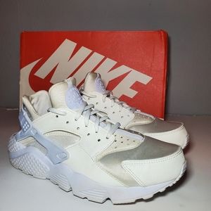 Nike Womens Air Huarache Run